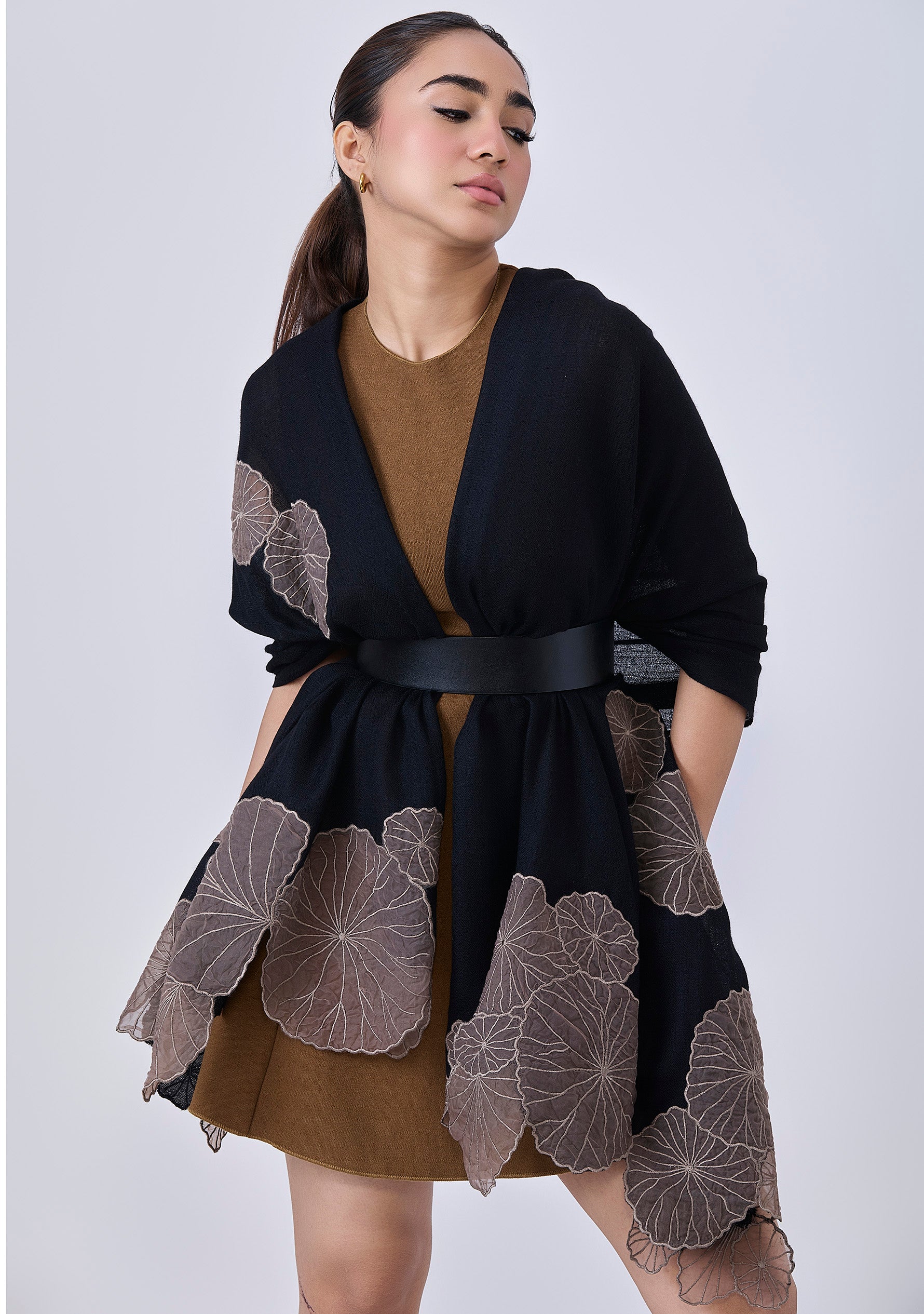 Black Cashmere Scarf
Taupe Appliqués